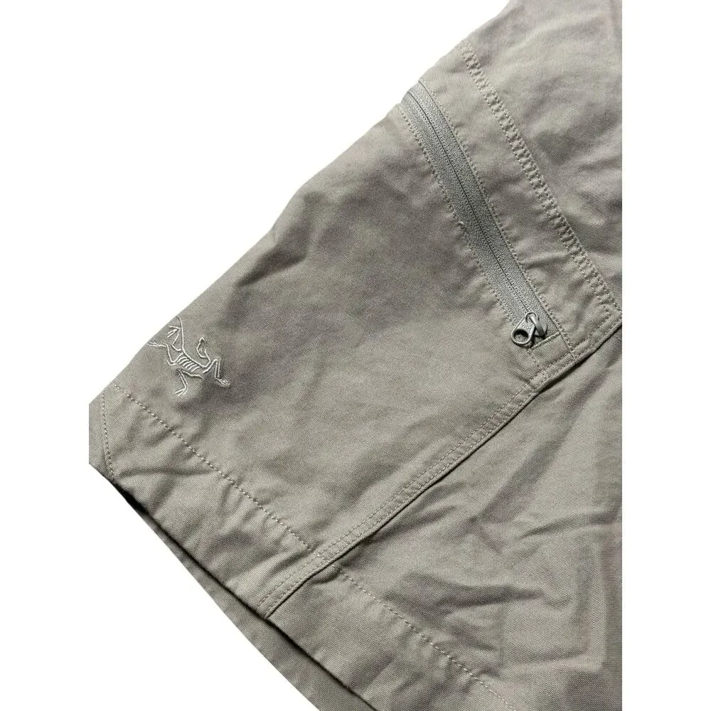 Vintage Arcteryx Men's 32 Beige Techical Utlity Cargo Short Gorpcore Outdoor